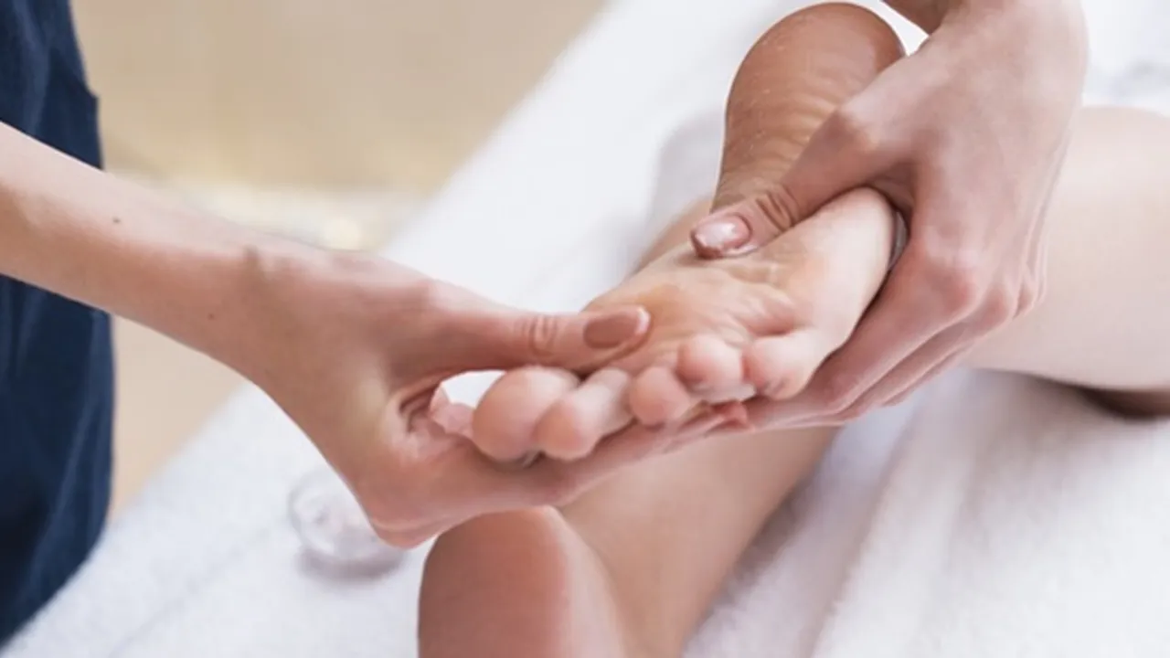 Sering Buat Tak Nyaman, Begini 7 Cara Menghilangkan Mata Ikan di Kaki Secara Alami