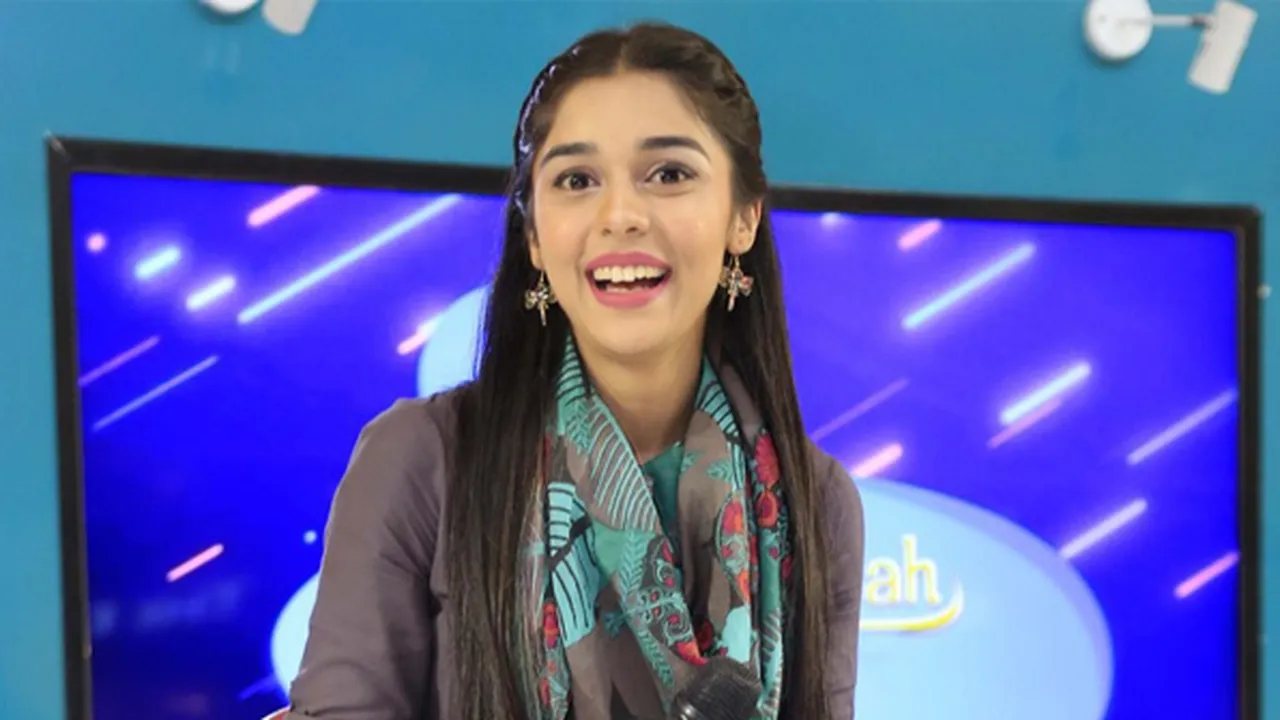 Sering Digosipkan Pacaran dengan Adnan Khan, Eisha Singh: Aku Single Lho
