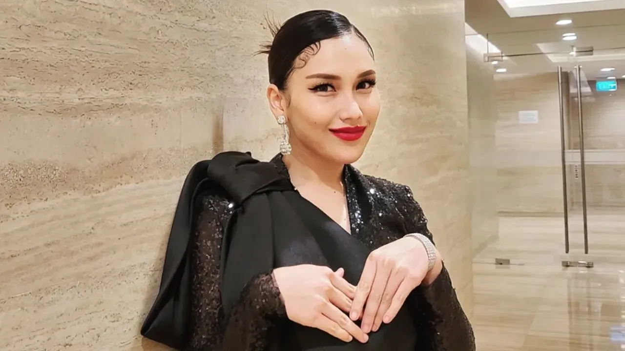 Sering Dipuji Makin Cantik, Ternyata Ayu Ting Ting Habiskan Rp 75 Juta Untuk Sekali Perawatan