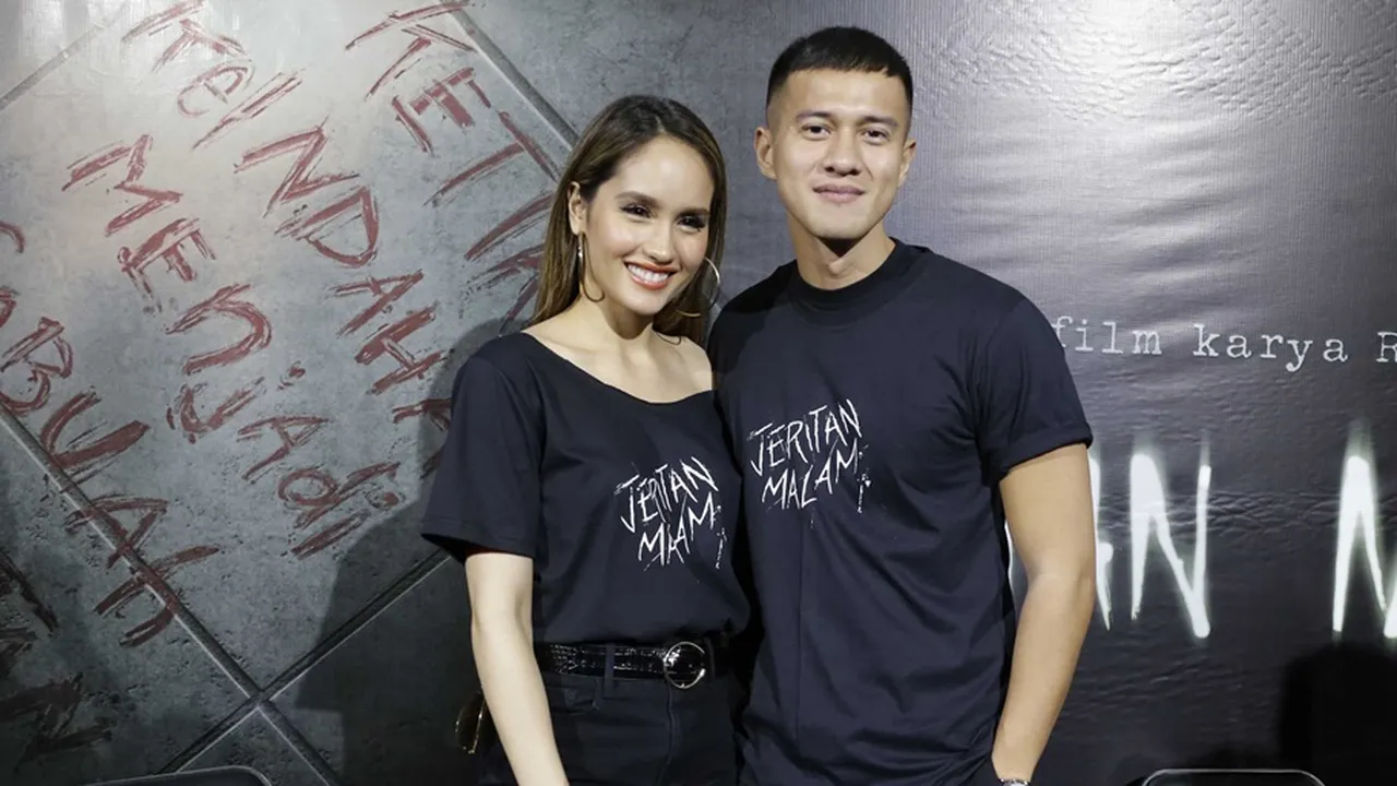 Sering Nge-gym Bikin Perut Cinta Laura Six Pack, Herjunot Ali Sampai Minder
