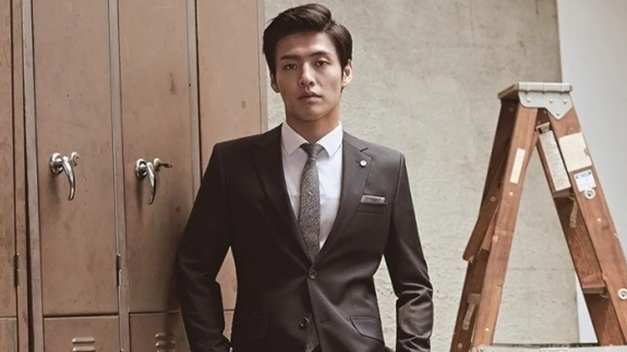Sering Traveling ke Mana-Mana, Kang Ha Neul Ternyata Punya Fobia Ini