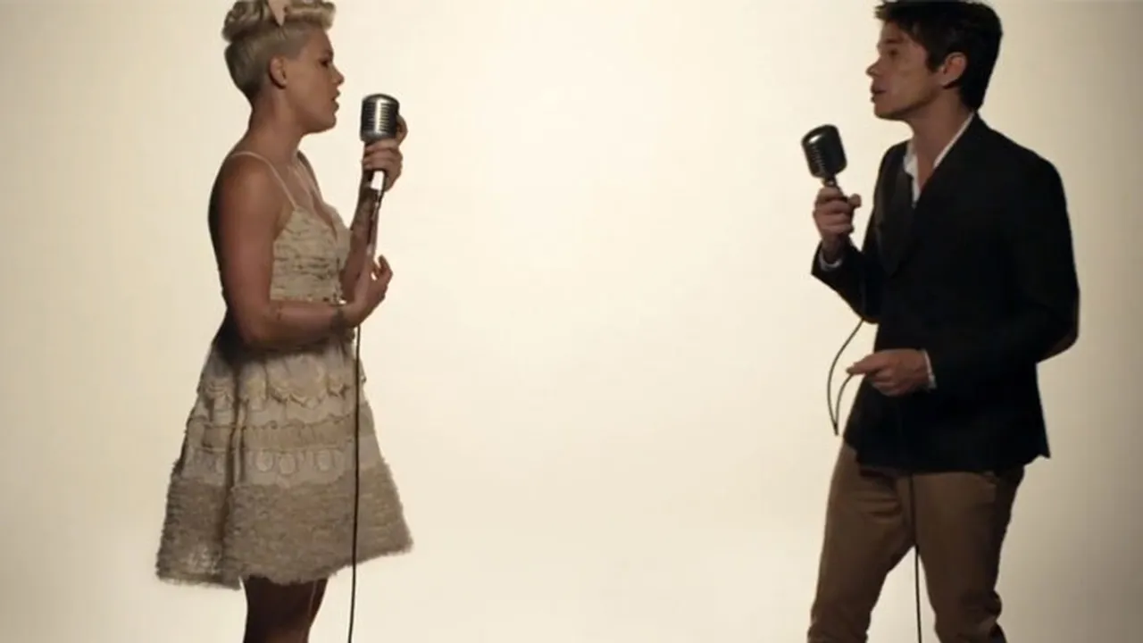 Serunya 'Just Give Me A Reason' Cover Dalam Berbagai Versi