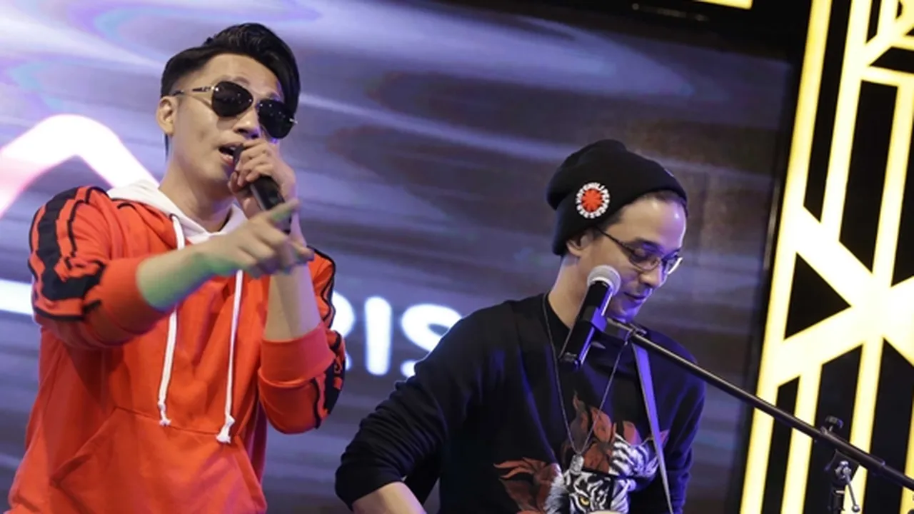 Setelah 15 Tahun, Paris Akhirnya Rilis Single Debut Dibantu Oncy Ungu