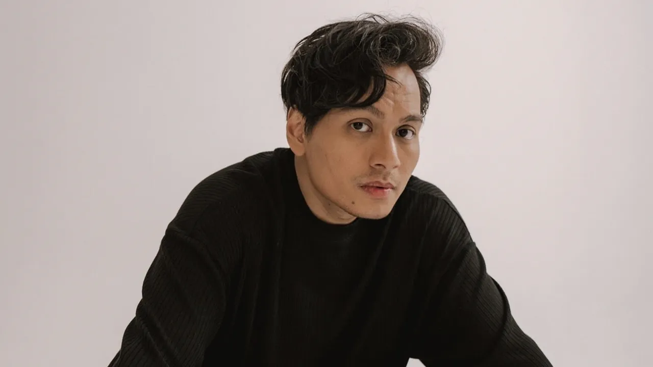 Setelah 9 Bulan, Rendy Pandugo Kembali Merilis Lagu Terbaru Berjudul '3..2..1'