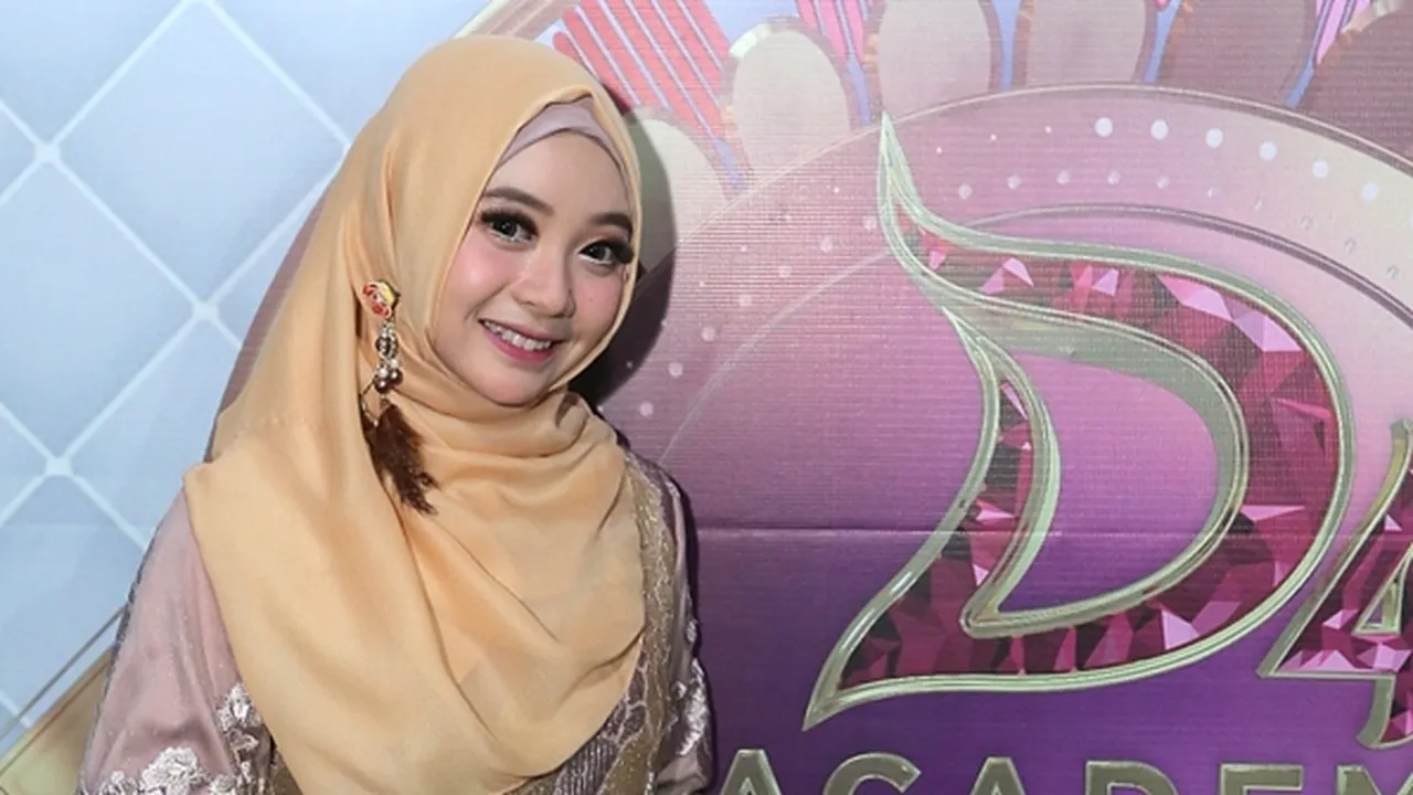 Setelah Dapat Silver Play Button, Ega Noviantika Akan Coba Materi Mistis dan Horor