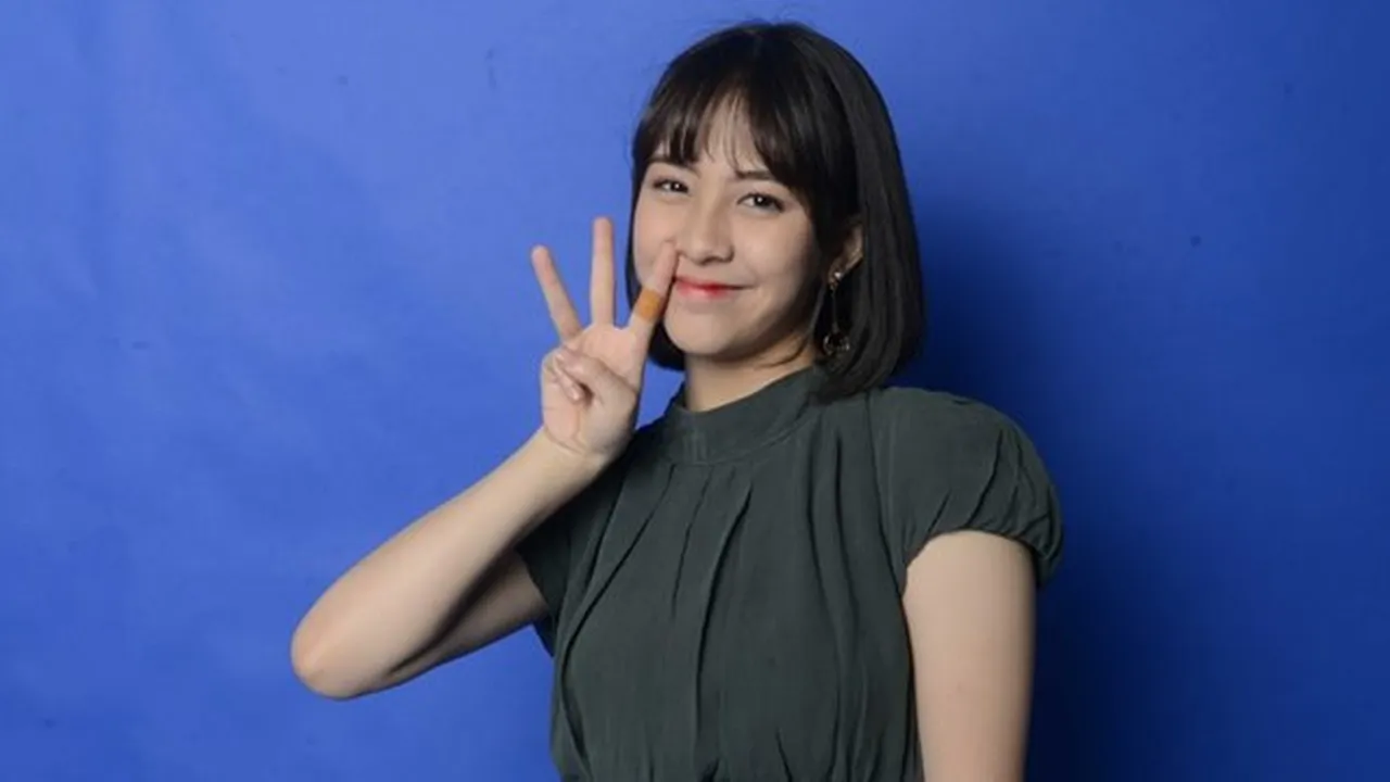 Setelah Jadi Adik Dilan dan Kakak di 'KELUARGA CEMARA', Zara JKT48 Ingin Peran Utama Setelah Jadi Adik Dilan dan Kakak di 'KELUARGA CEMARA', Zara JKT48 Ingin Peran Utama