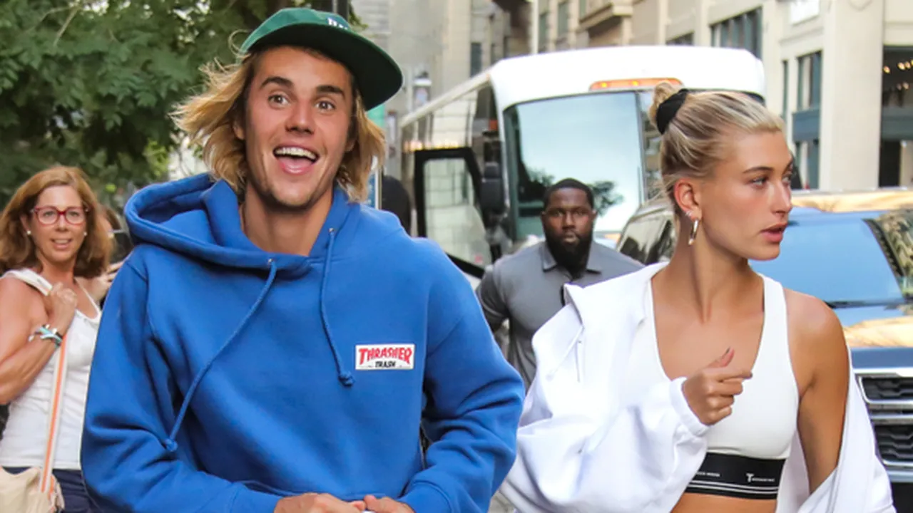 Setelah Menangis, Justin Bieber Kembali Tertawa Bersama Hailey Baldwin
