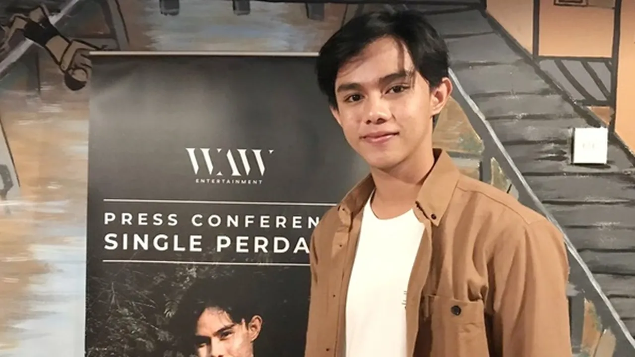 Setelah Rey Mbayang, Wawan Datu Orbitkan Ravil Ravv Penyanyi Solo yang Ditemui Dari Eksplore Instagram Setelah Rey Mbayang, Wawan Datu Orbitkan Ravil Ravv Penyanyi Solo yang Ditemui Dari Eksplore Instagram