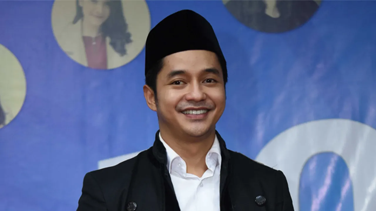 Setelah Sukses di Dunia Hiburan, Adly Fairuz Jualan Kopi Setelah Sukses di Dunia Hiburan, Adly Fairuz Jualan Kopi