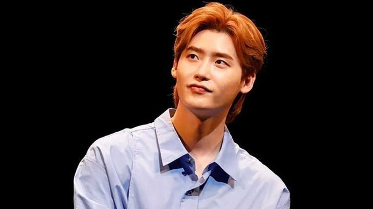 Setelah Tertahan di Bandara SoeHat, Lee Jong Suk Sudah Kembali ke Korea