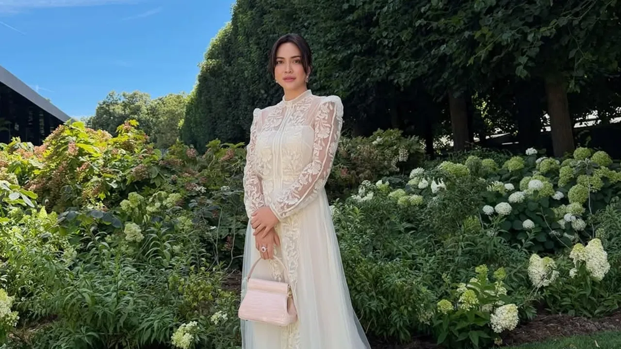 Shandy Aulia Jumpa Anna Wintour Hingga Han So Hee di Paris