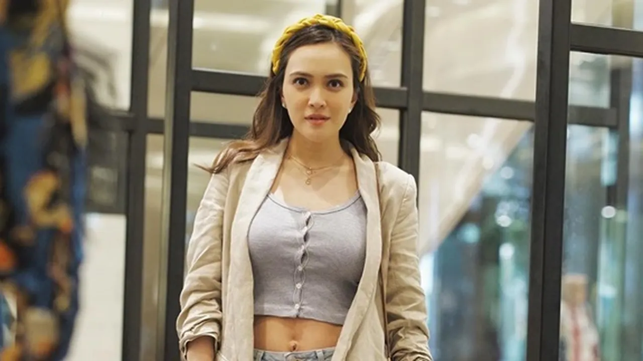 Shandy Aulia Sempat Dikritik Posting Bawa Bayinya Dengan Satu Tangan