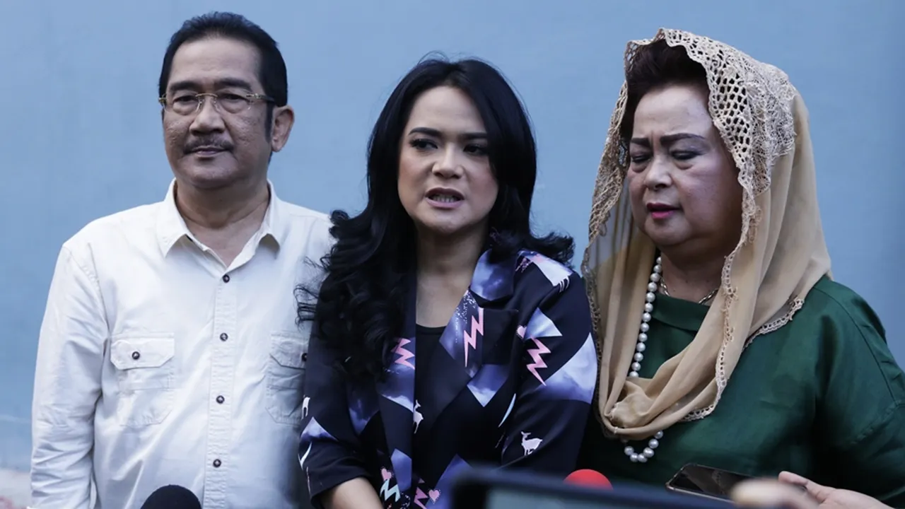 Shezy Idris dan Suami Selalu Ucap Kata Cerai Setiap Berantem