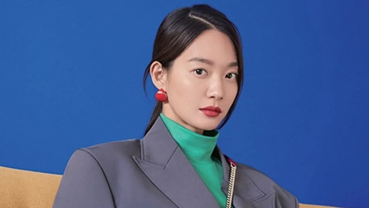Shin Min Ah Jadi Politikus dengan Rambut Bob, Cantik Berkarisma!