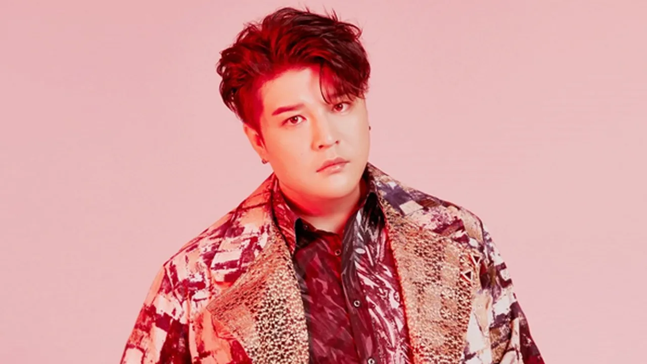 Shindong Super Junior Pamer Pipi Tirus & Visual Sempurna di Selfie Terbaru, Fans Langsung Heboh