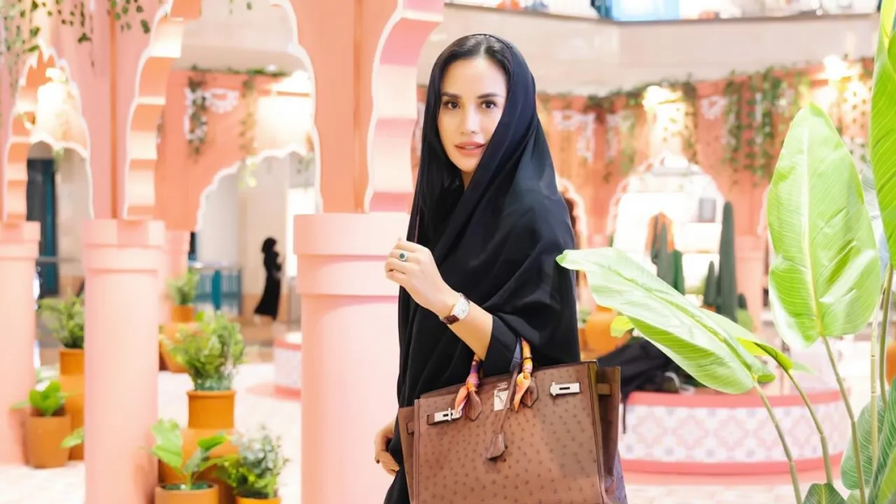 Shinta Bachir Bagikan Pengalaman Pertama Main Tenis Meja