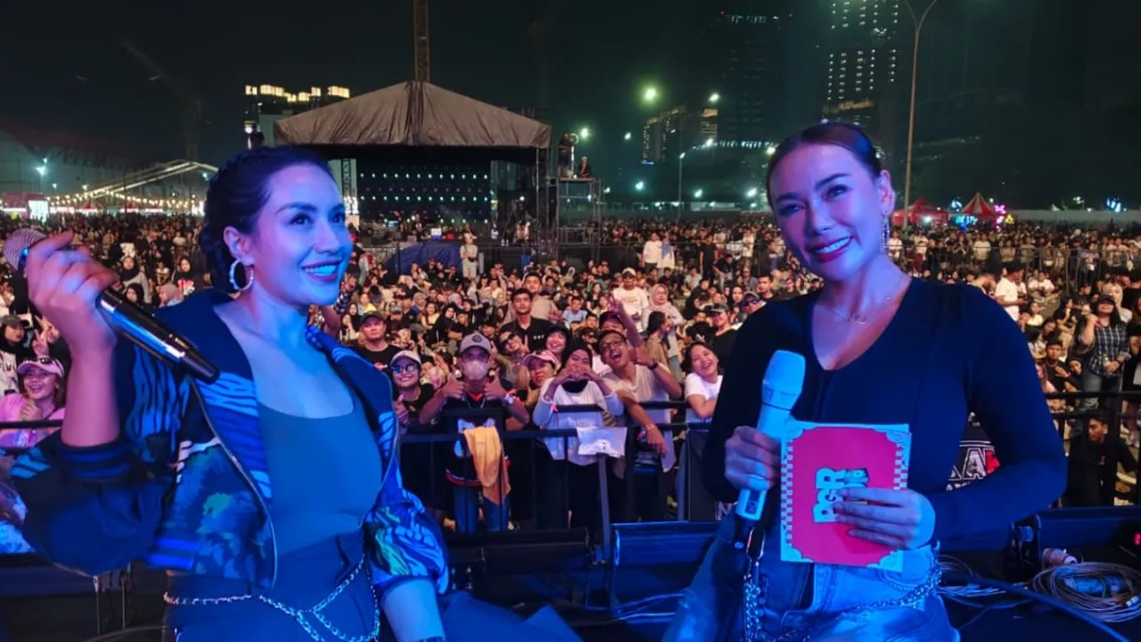 Shinta Bachir Ungkap Pengalaman Pertama Kali Jadi MC di Acara Musik