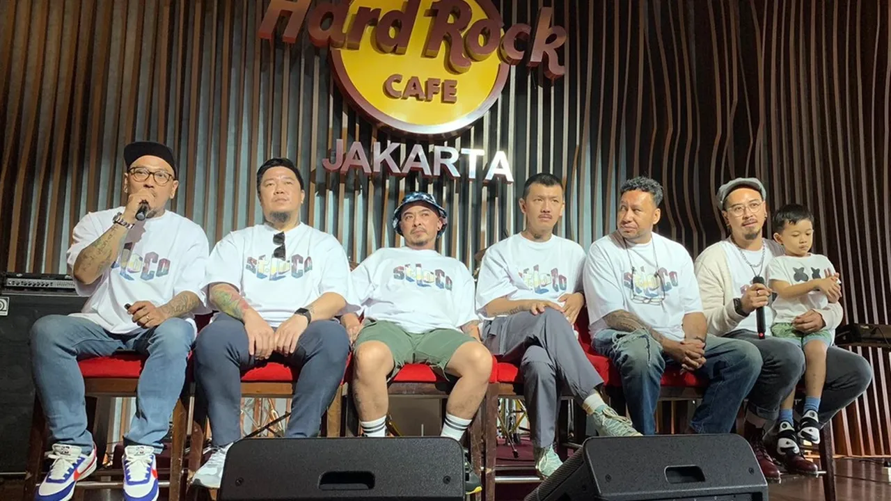 Siap Rilis Album, Saint Loco Hadirkan Lagu 'Bento' dengan Aransemen Baru Siap Rilis Album, Saint Loco Hadirkan Lagu 'Bento' dengan Aransemen Baru