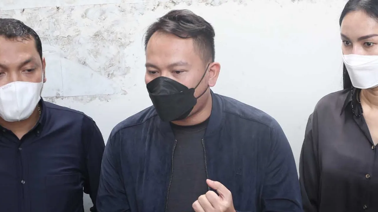 Sidang Ditunda, Vicky Prasetyo Bocorkan Isi Nota Pembelaan