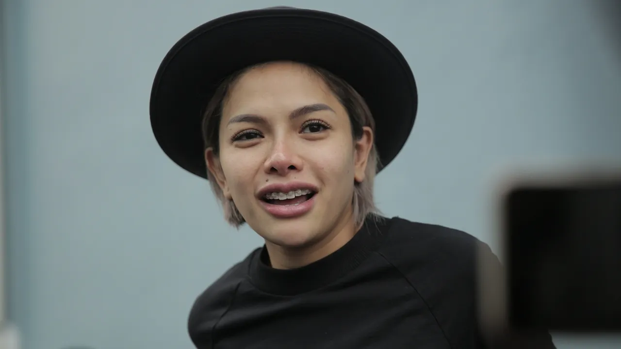 Sidang Isbat Nikah Berakhir & Resmi Cerai, Nikita Mirzani: Ini Hari yang Niki Tunggu Sidang Isbat Nikah Berakhir & Resmi Cerai, Nikita Mirzani: Ini Hari yang Niki Tunggu