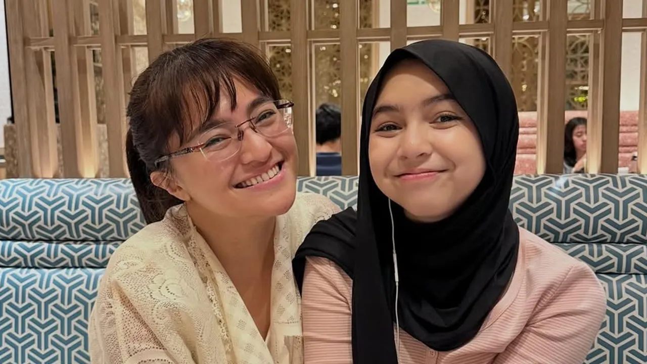 Sienna Lepas Hijab, Marshanda Dukung Proses Anak Mengenal Diri Sendiri dengan Jujur