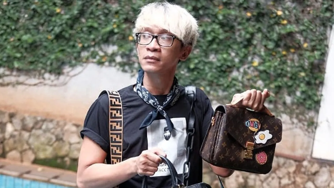 Sindiran Keras Aming Untuk Seleb yang Doyan Pamer Barang Branded di Sosmed Sindiran Keras Aming Untuk Seleb yang Doyan Pamer Barang Branded di Sosmed