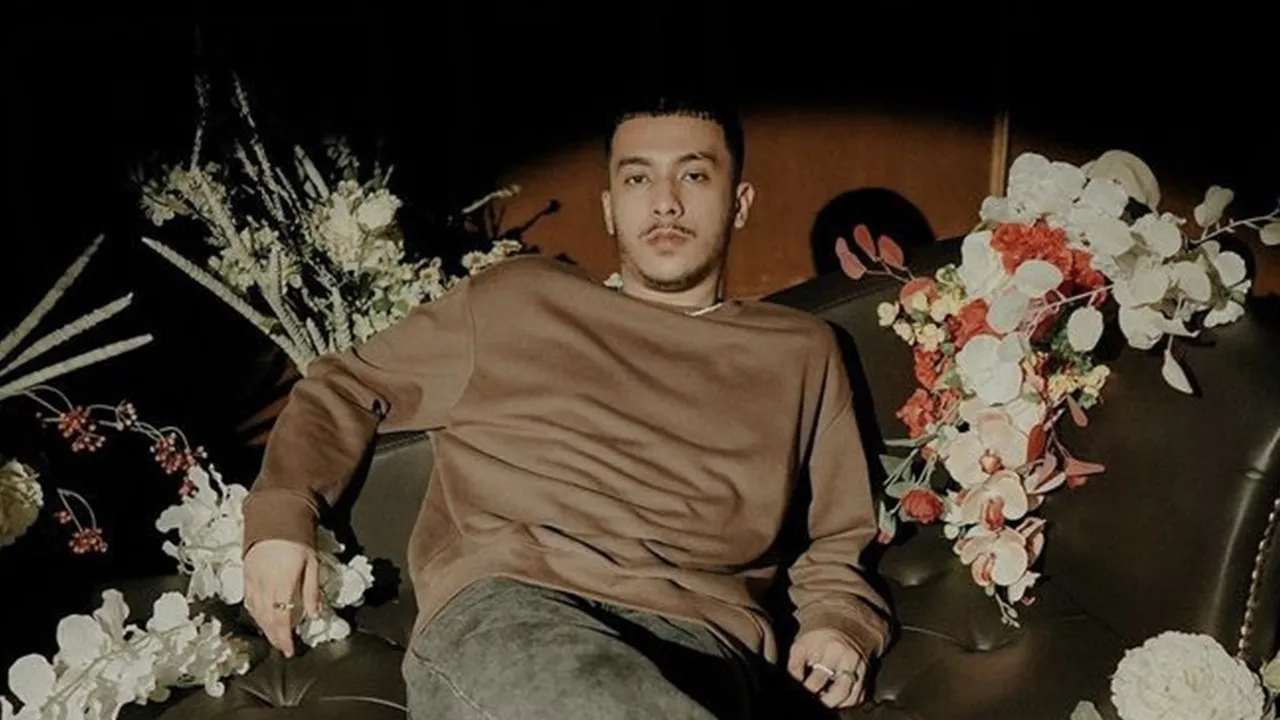 Single Debut 'Somebody Pleasure' Raih 1 Juta Pendengar di Spotify, Aziz Hedra Mengaku Terharu