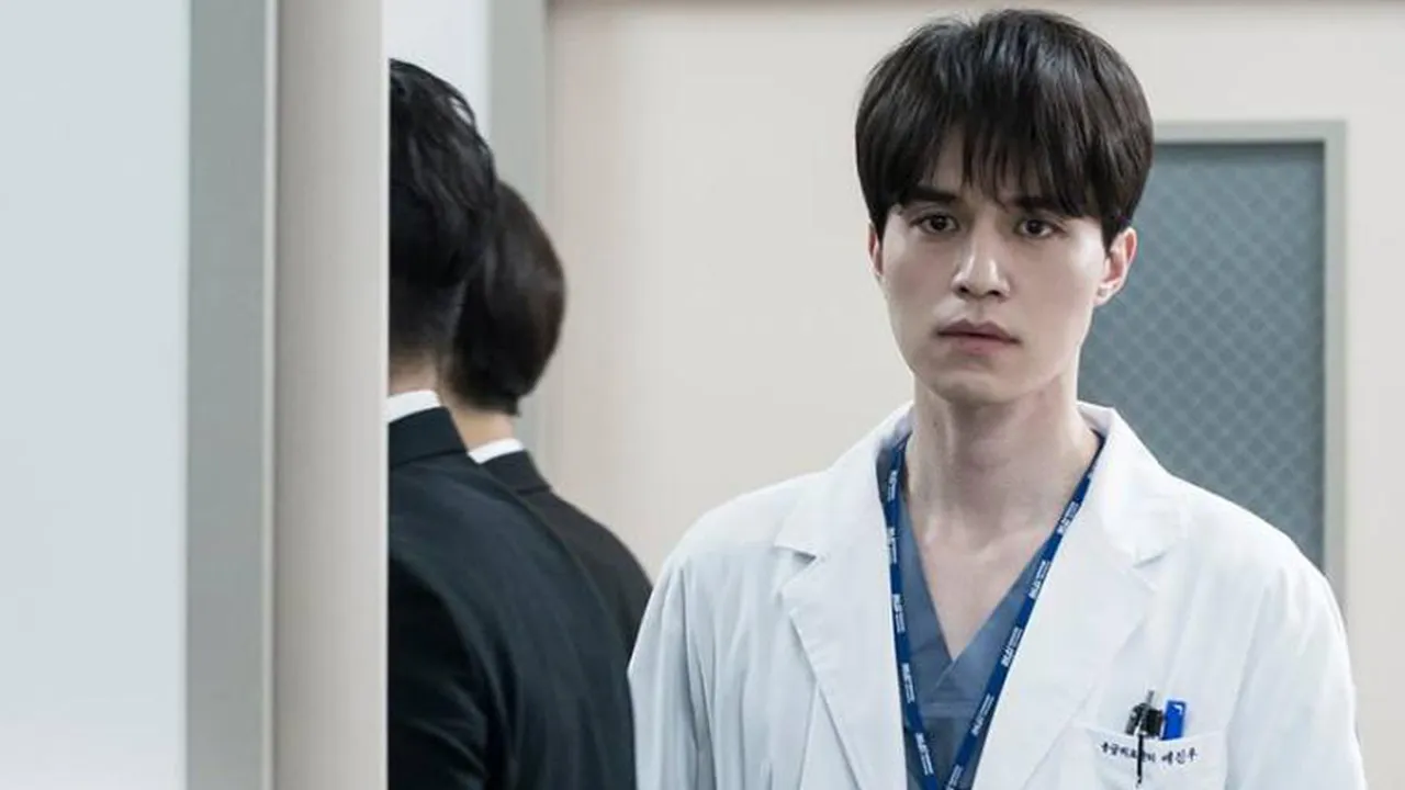 Sinopsis Drama LIFE Episode 13, Lee Dong Wook Dipecat