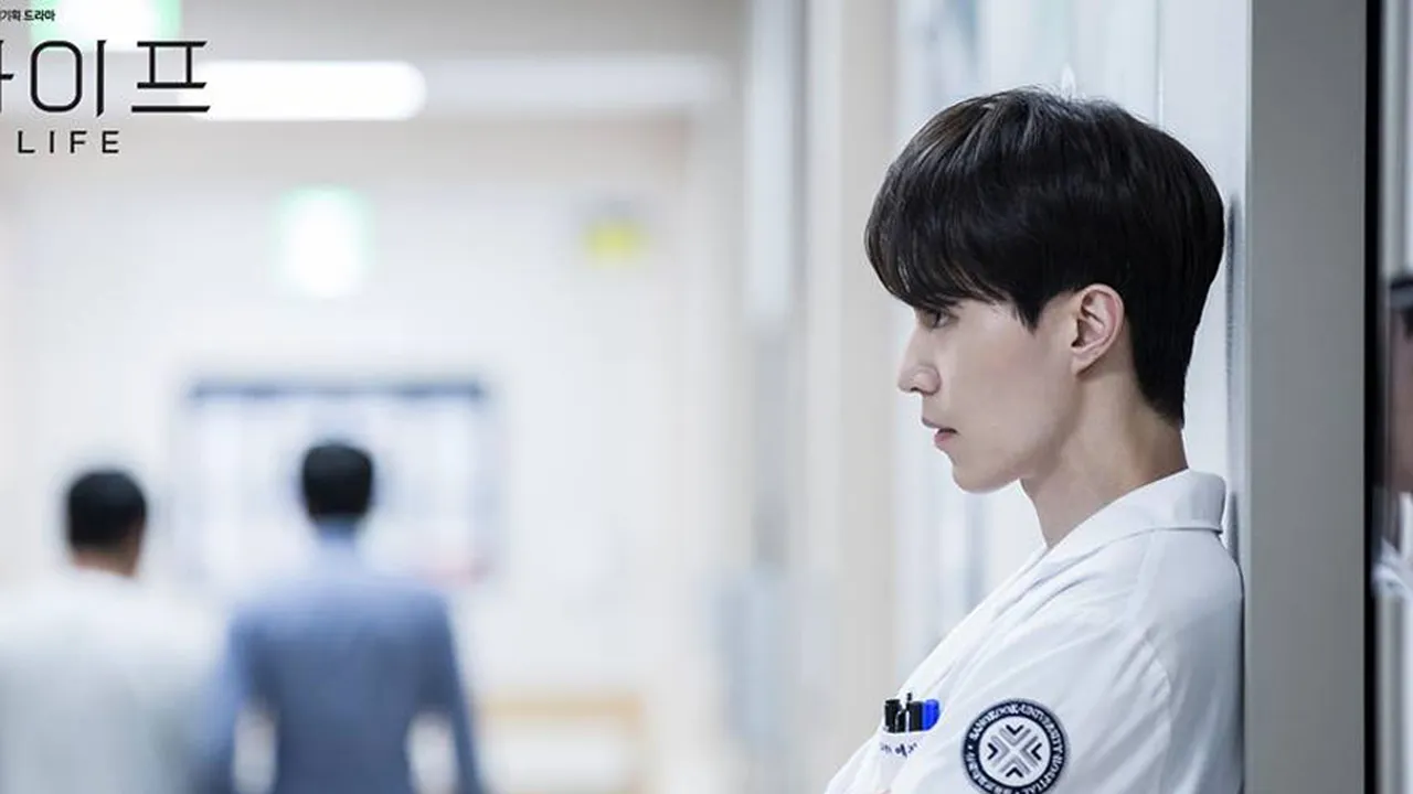 Sinopsis Drama LIFE Episode 3, Kegalauan Lee Dong Wook Hadapi Cho Seung Woo