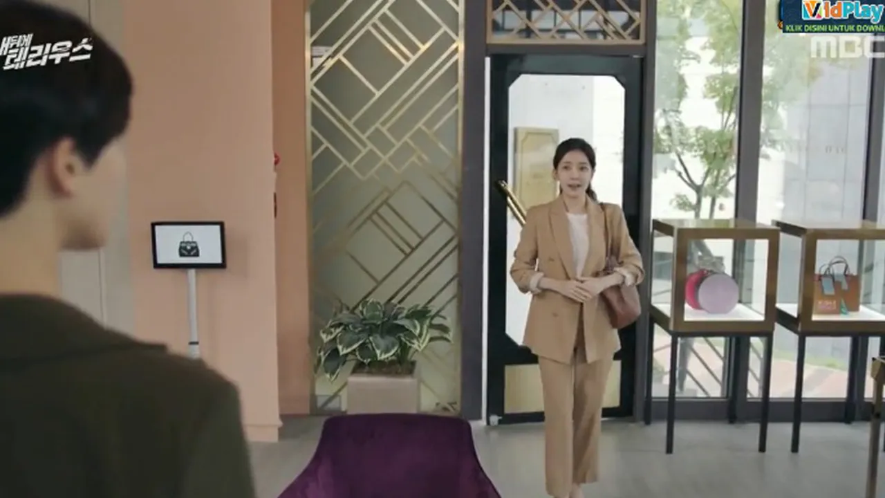 Sinopsis Drama TERIUS BEHIND ME Episode 5, Ae Rin Bekerja di King's Bag