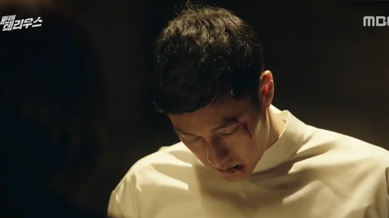 Sinopsis Drama TERIUS BEHIND ME Episode 6, Identitas So Ji Sub Terbongkar