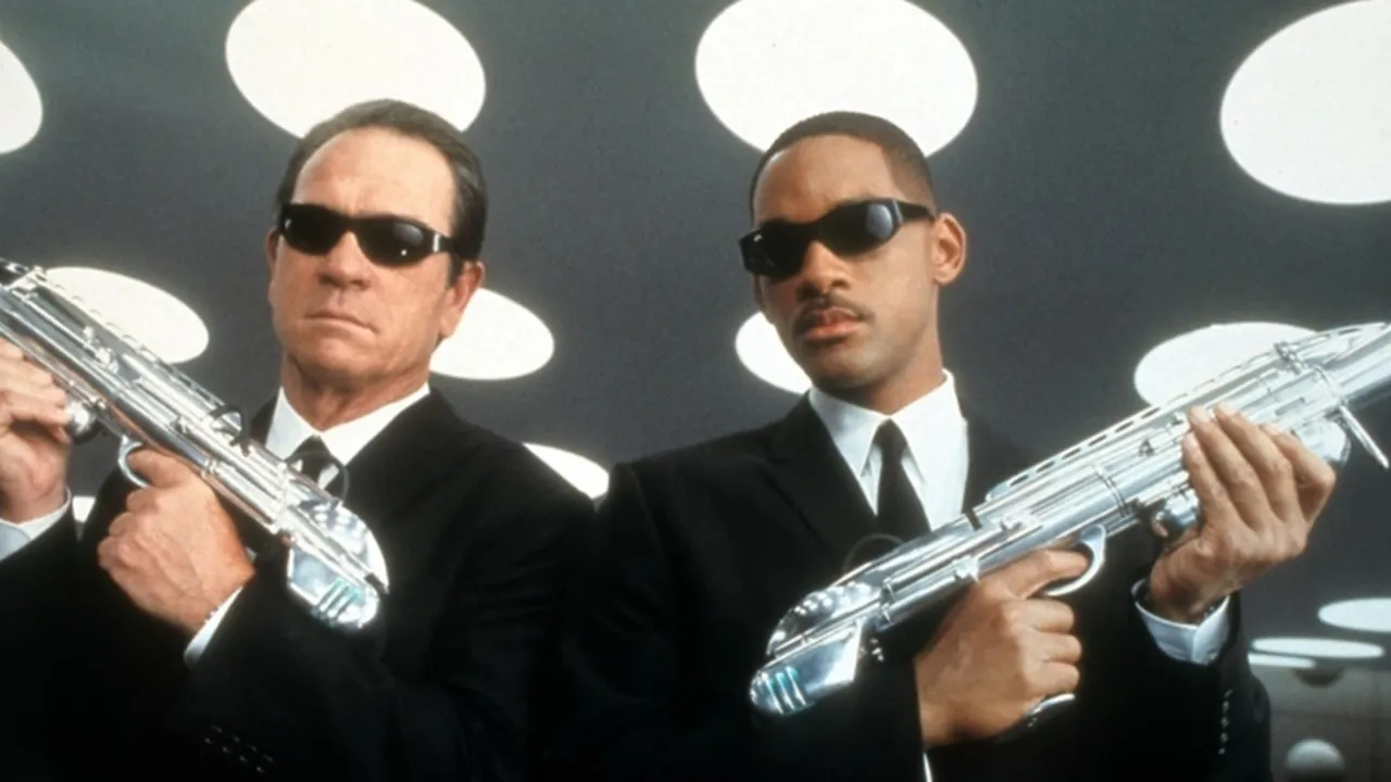 Sinopsis Film MEN IN BLACK 2 Yang Tayang Di TV Malam Ini, Kamis 13 November 2025 Jam 21.00