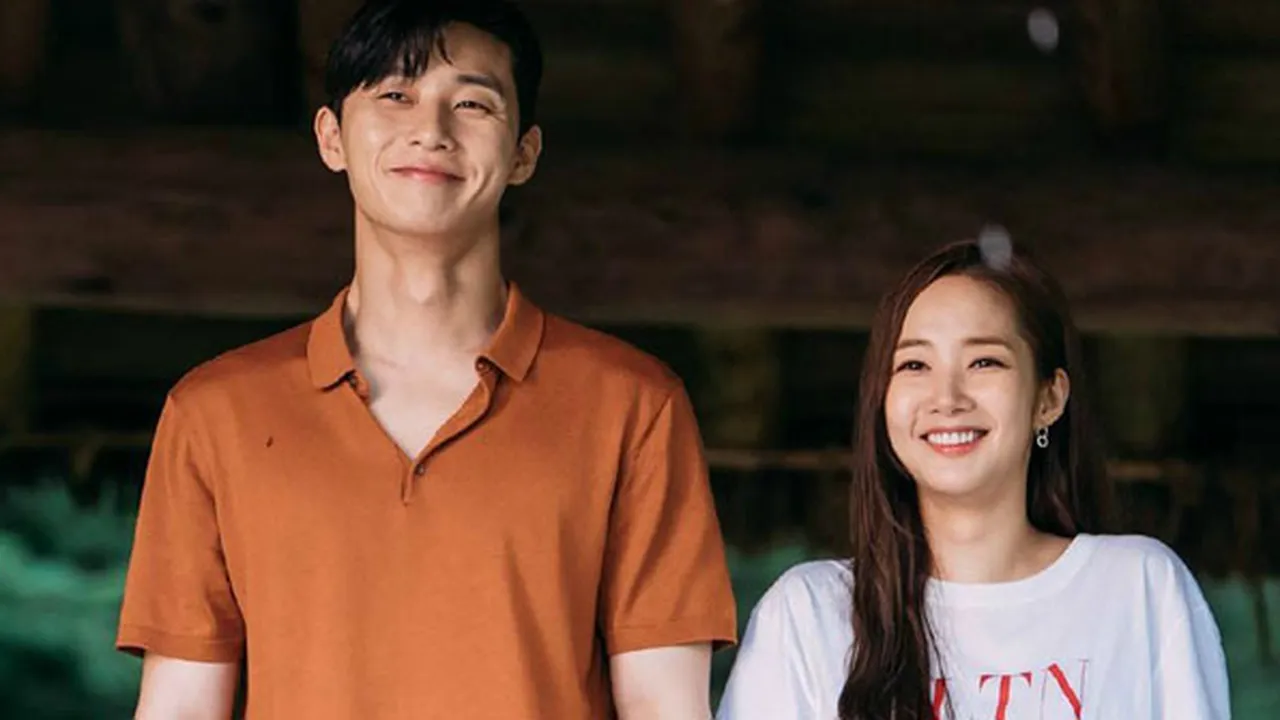 Sinopsis WHAT'S WRONG WITH SECRETARY KIM Episode 10, Dapat Restu Keluarga