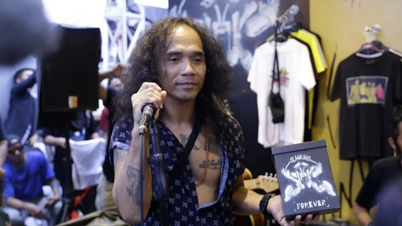 Slank Akhirnya Rilis Album Baru 'SLANKING FOREVER' dalam Format Kaset Pita