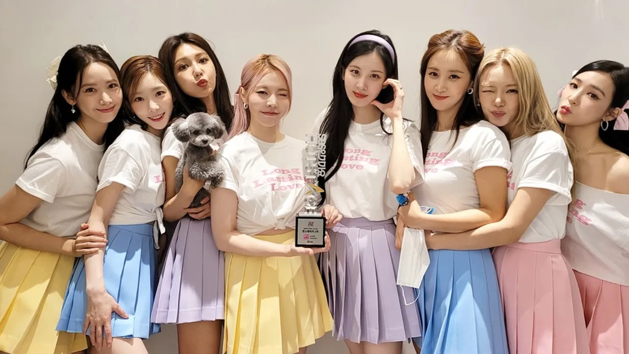 SM Siap Rilis Lagu Debut Girls Generation 'Into The New World' Versi Orkestra Besok