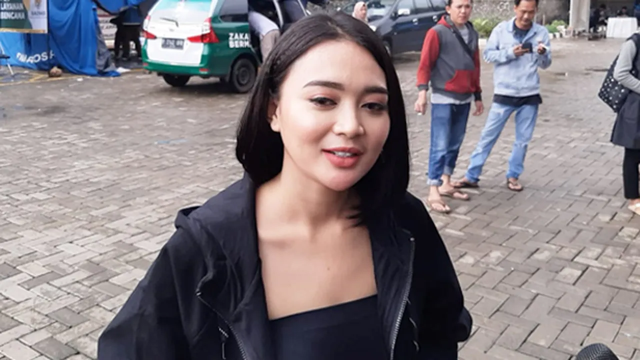 Soal Dijodohkan Dengan Ariel NOAH, WIka Salim: Bercanda Dikira Beneran