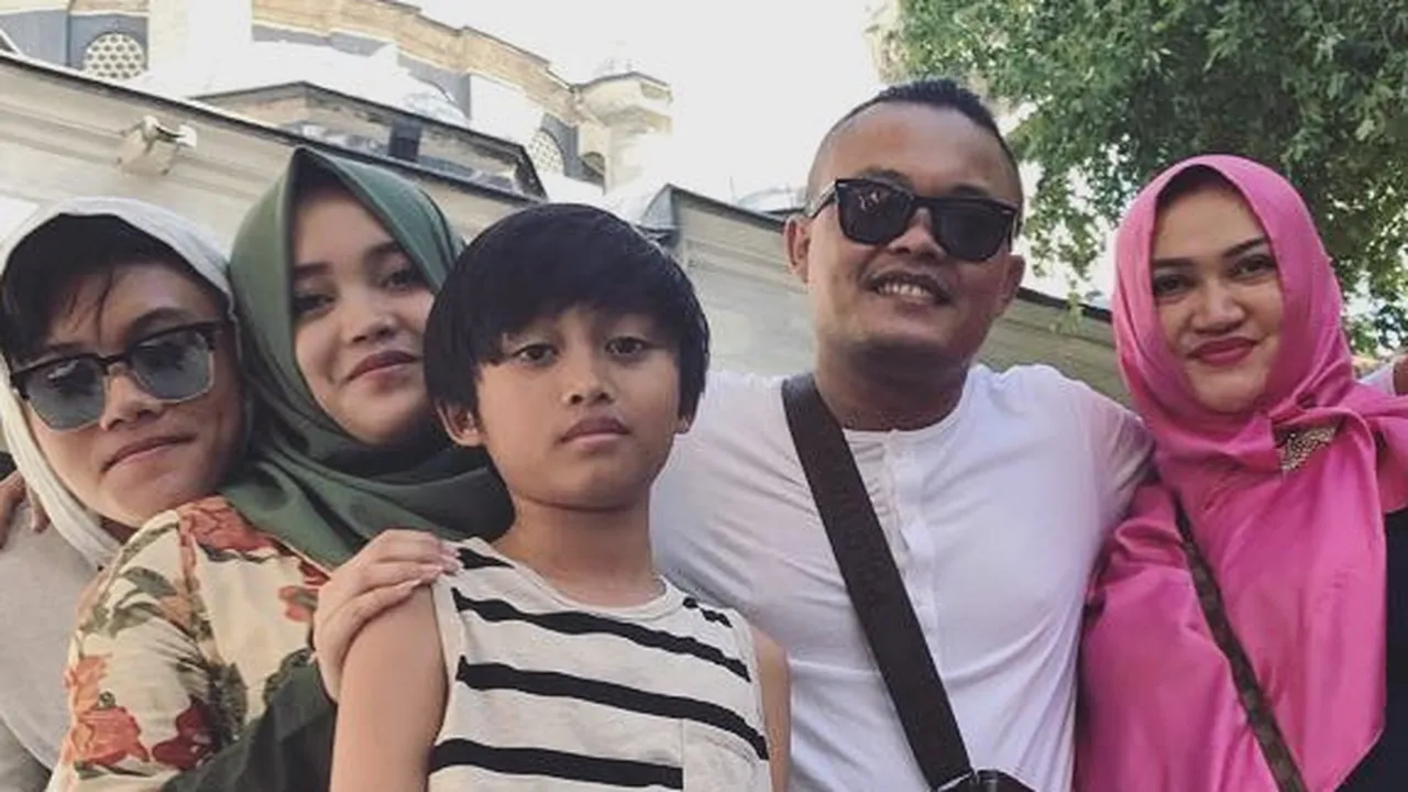 Soal Pembagian Harta, Anak Lina Hasil Pernikahan Dengan Teddy Tak Punya Hak Waris Soal Pembagian Harta, Anak Lina Hasil Pernikahan Dengan Teddy Tak Punya Hak Waris