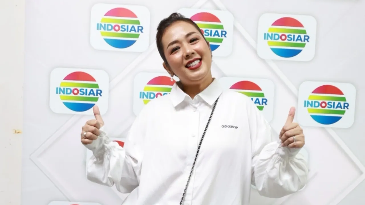 Soimah Banggakan Selfi Yamma di Panggung Dangdut Academy 7