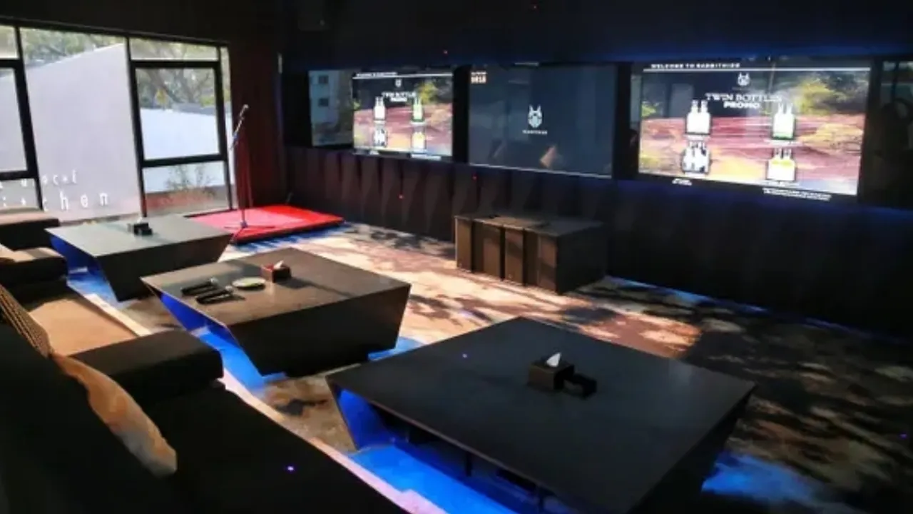 Solusi Healing Tipis di Jakarta, Rabbithide Kuningan Jakarta Hadirkan Tempat Karaoke dengan Konsep Futuristik Solusi Healing Tipis di Jakarta, Rabbithide Kuningan Jakarta Hadirkan Tempat Karaoke dengan Konsep Futuristik