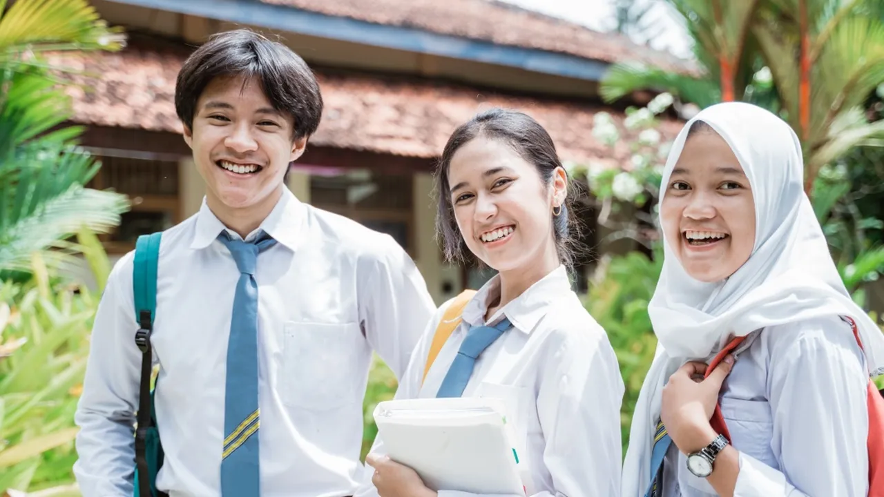 Solusi Pintar Buat Orang Tua, Kini Bisa Pantau Anak di Sekolah dari Mana Saja dengan Junio Smart