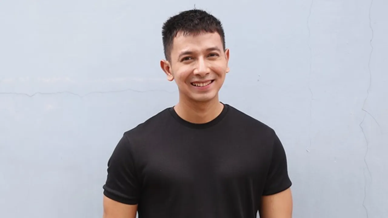 Sonny Septian Siap Tembak Siapapun yang Macam-macam ke Fairuz A Rafiq Sonny Septian Siap Tembak Siapapun yang Macam-macam ke Fairuz A Rafiq