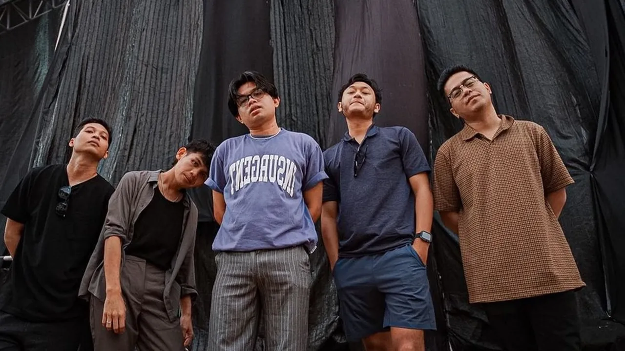 Soroti Cinta Ibu yang Terlupa, Juicy Luicy Rilis Video Klip 'Asing'