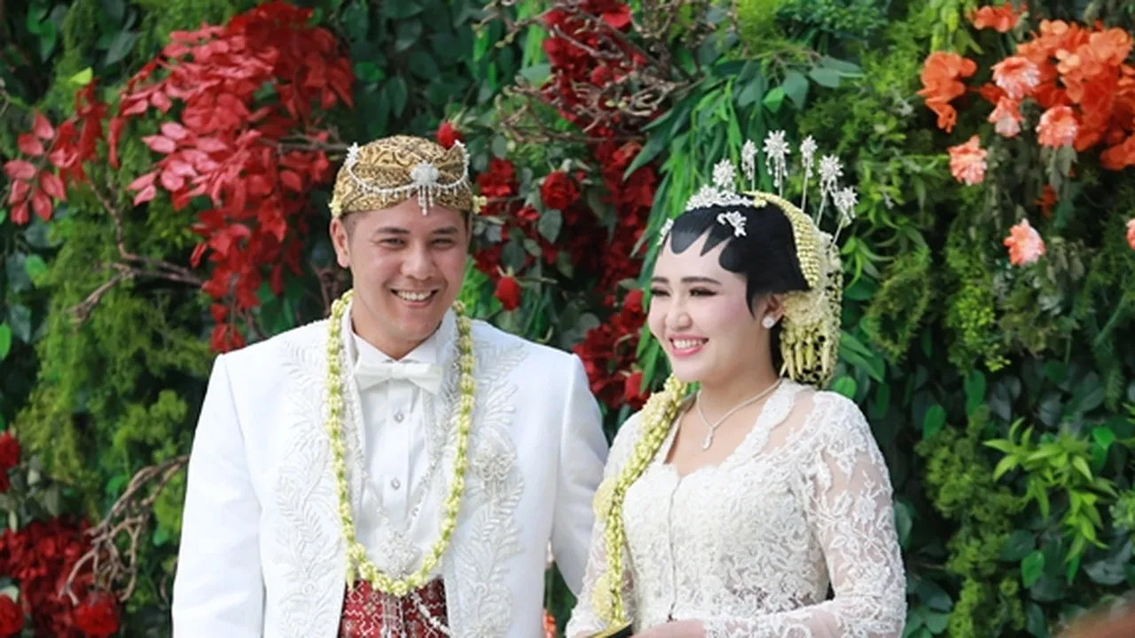 Sosok Via Vallen & Keluarga di Mata Para Tetangganya: Ramah & Dermawan
