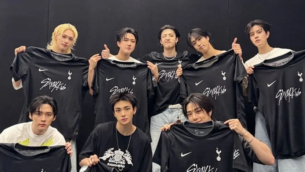 Stray Kids Raih Sertifikat Platinum di Amerika dan Jadi Artis K-Pop Pertama yang Punya 5 Sertifikat Emas