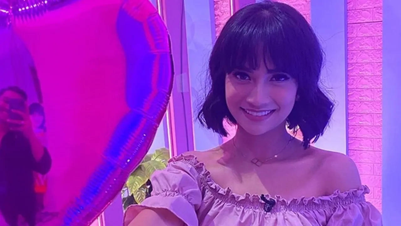 Stress Saat Hamil, Vanessa Angel Teringat Mendiang Ibunya