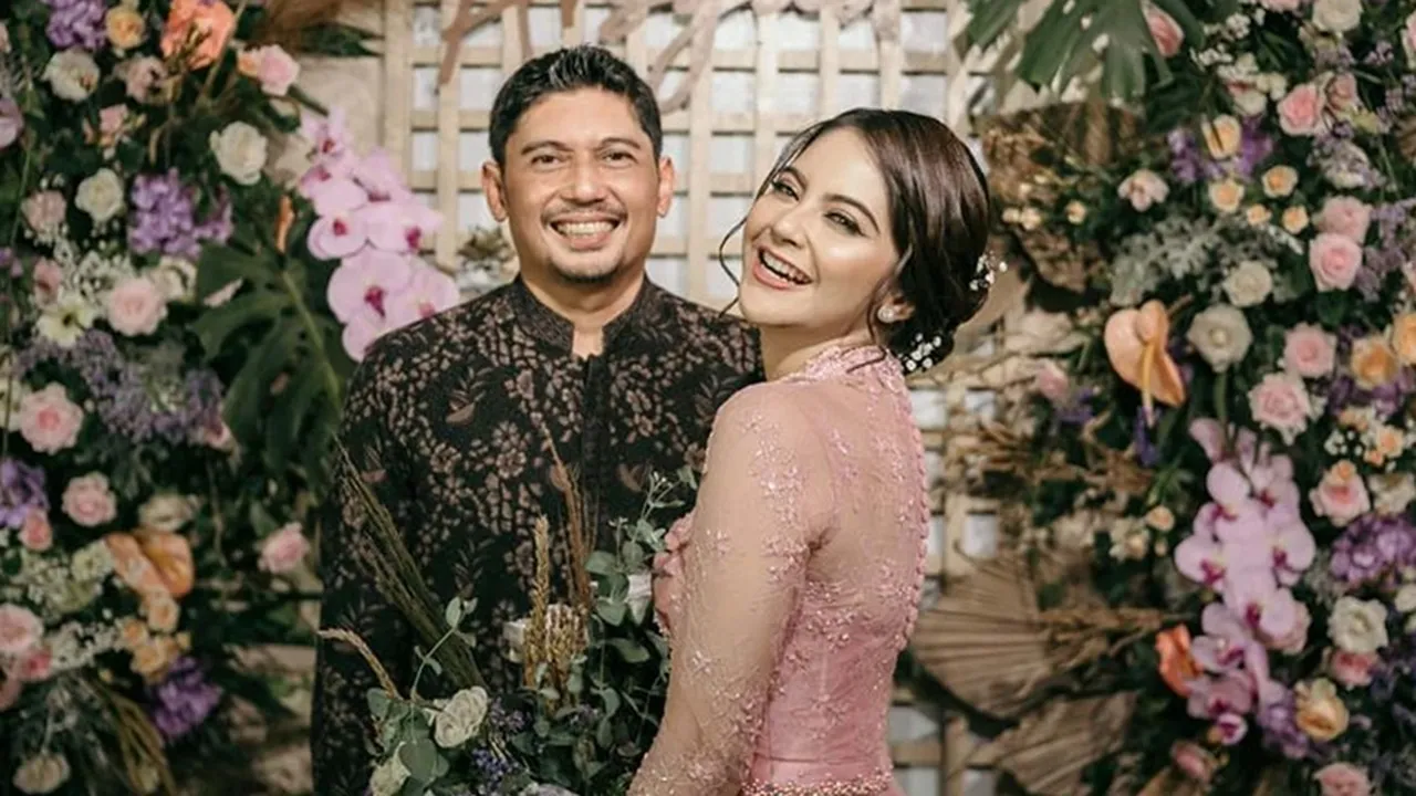Suami Tiwi eks T2 Bukan Artis, Tapi Seorang Pengusaha yang Mencuri Hatinya