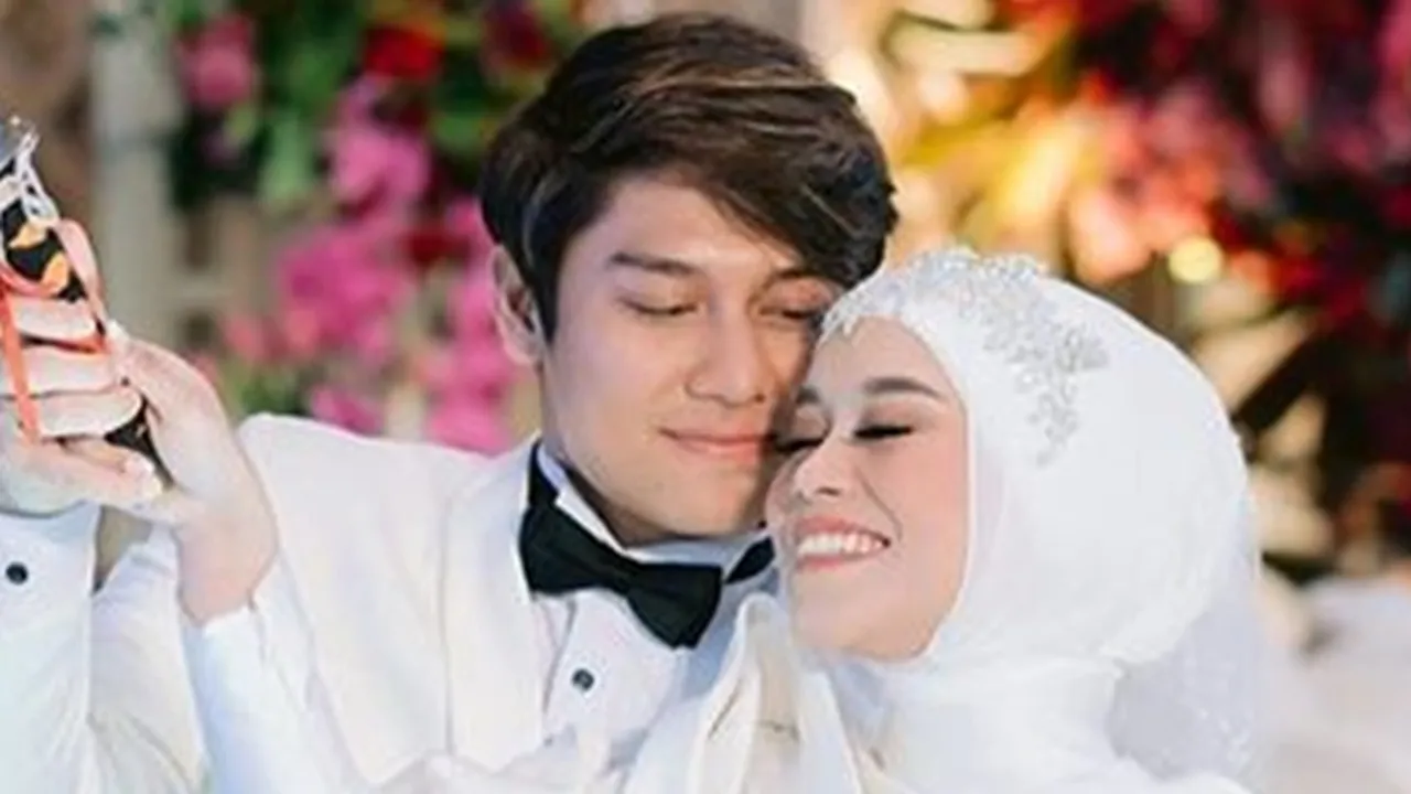 Sudah Halal: Lesti Pamer Potret Mesra Cium Bibir Rizky Billar, Dunia Serasa Milik Berdua!