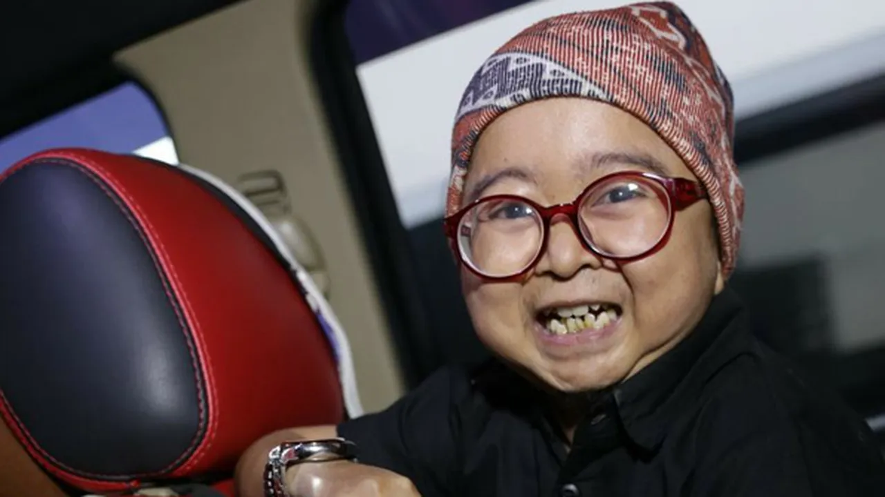 Sudah Lamaran, Daus Mini Akan Segera Menikah Dengan Perempuan Cantik Ini?