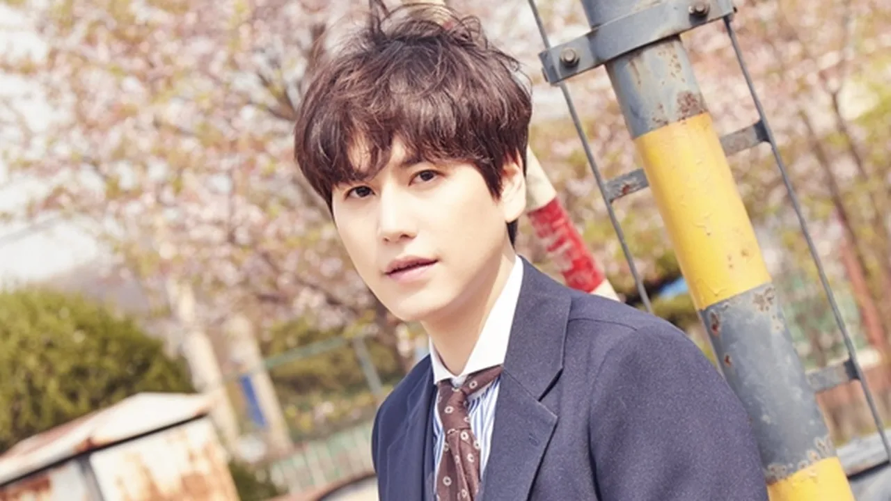 Sudah Punya Uang dan Larang Fans Beri Hadiah, Kyuhyun Super Junior Beri Nasihat yang Bikin Nangis Haru Sudah Punya Uang dan Larang Fans Beri Hadiah, Kyuhyun Super Junior Beri Nasihat yang Bikin Nangis Haru