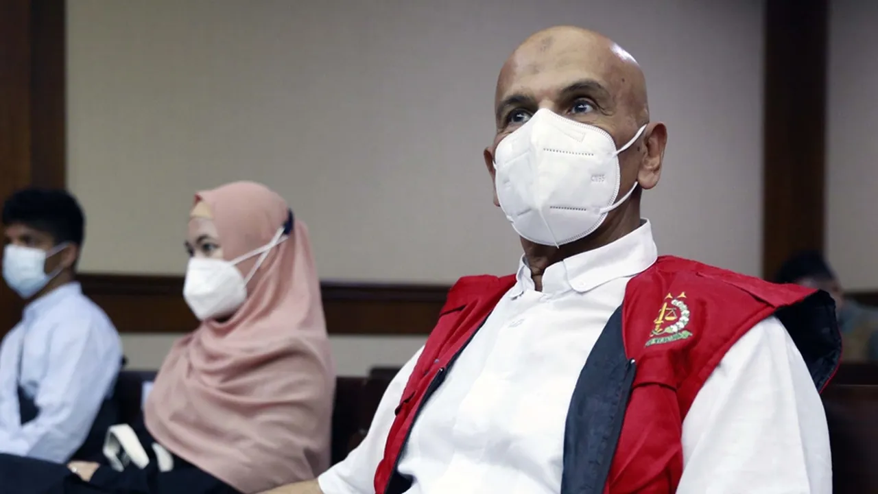 Sudah Sembuh Covid-19, Mark Sungkar Minta Tunda Sidang